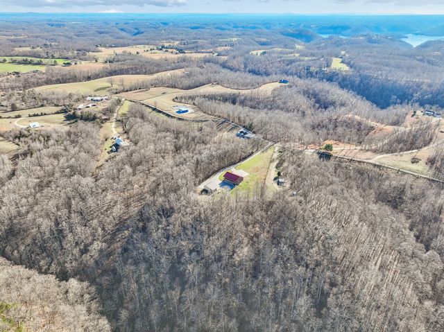 9200 Dobbs Cemetery Rd, Baxter, TN 38544