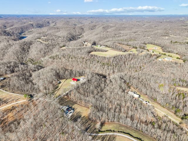 9200 Dobbs Cemetery Rd, Baxter, TN 38544