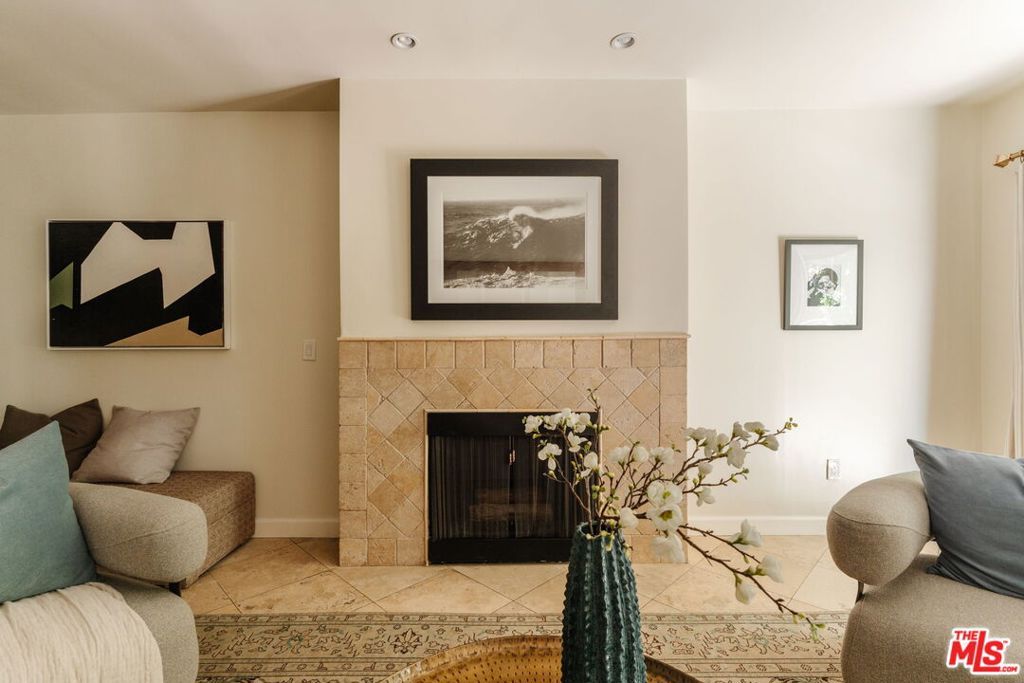 2332 Fox Hills Drive 103, Los Angeles, CA 90064 — photo 3