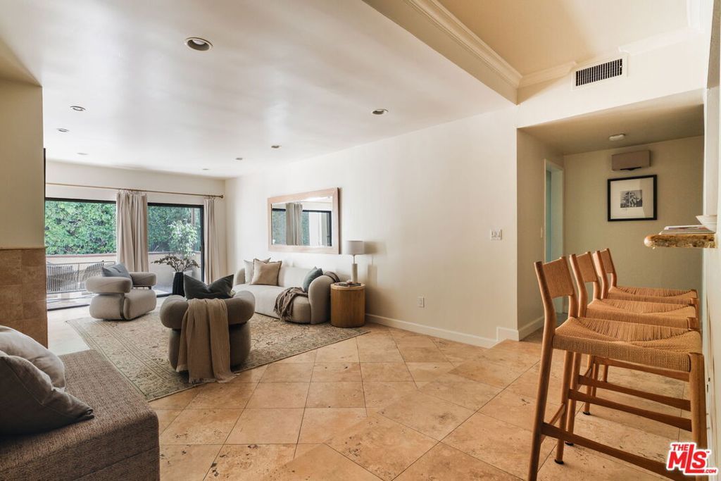 2332 Fox Hills Drive 103, Los Angeles, CA 90064 — photo 4