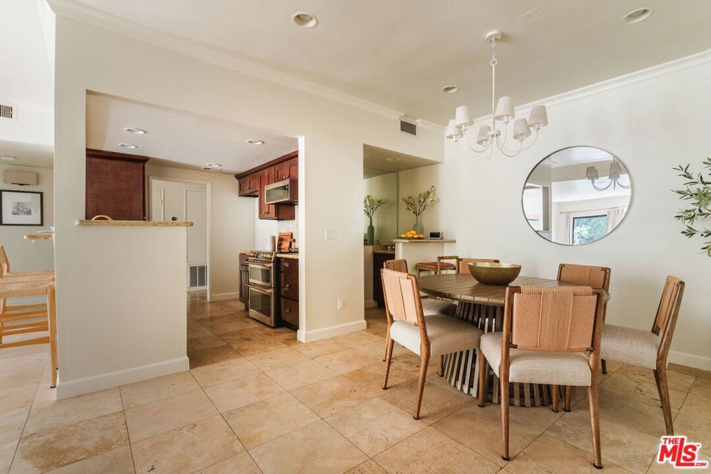 2332 Fox Hills Drive 103, Los Angeles, CA 90064 — photo 5