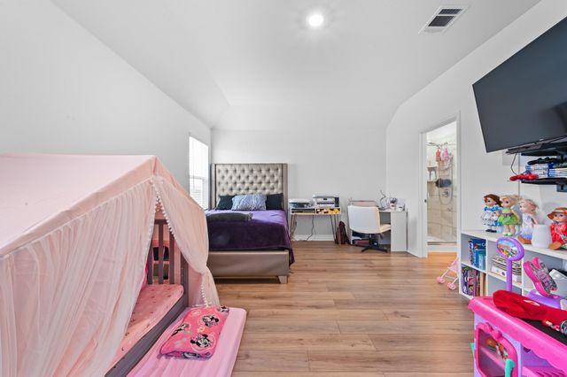 145 Patagonia, Kyle, TX 78640