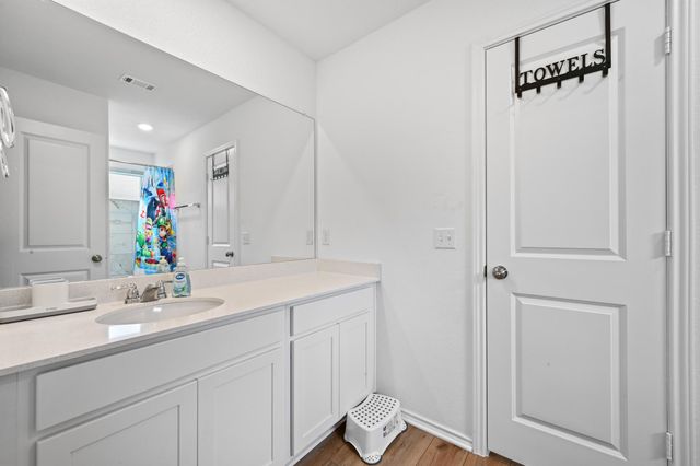 145 Patagonia, Kyle, TX 78640