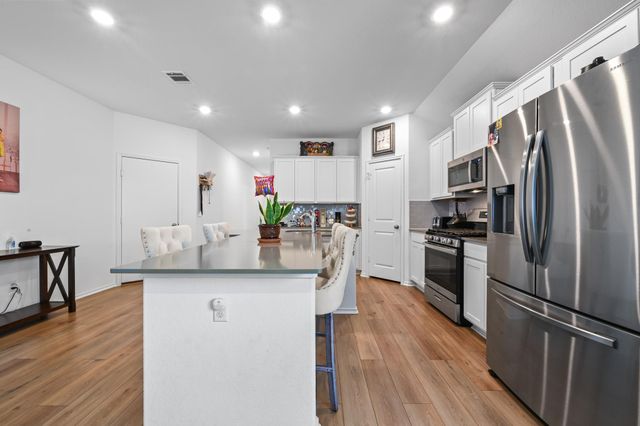 145 Patagonia, Kyle, TX 78640