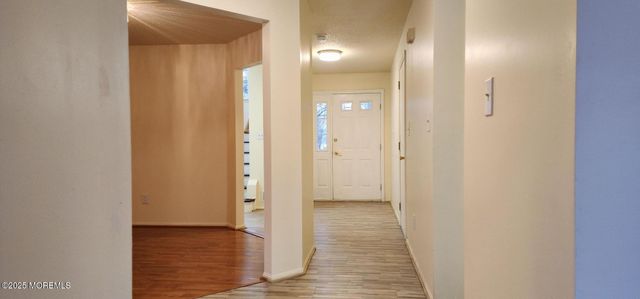 1 Skylark Court, Marlboro, NJ 07746