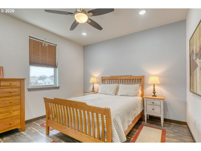 527 Sw QUINNEY Pl, Pendleton, OR 97801