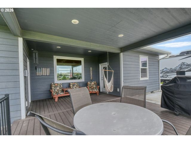 527 Sw QUINNEY Pl, Pendleton, OR 97801