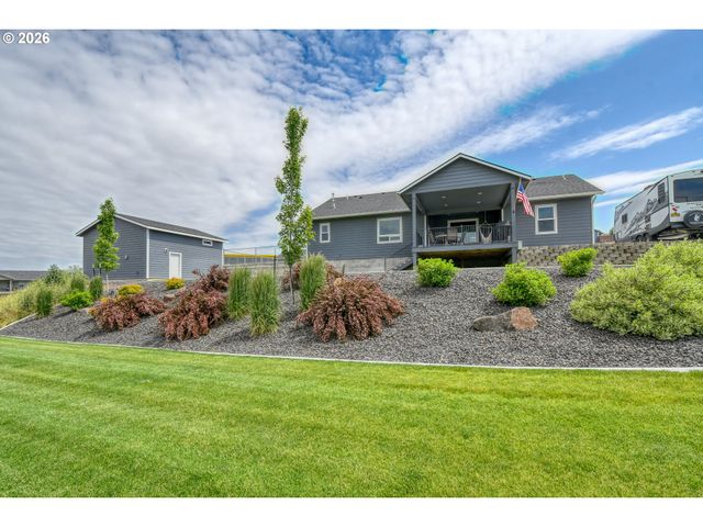 527 Sw QUINNEY Pl, Pendleton, OR 97801