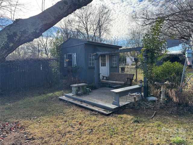 809 Katherine Avenue, Kings Mountain, NC 28086