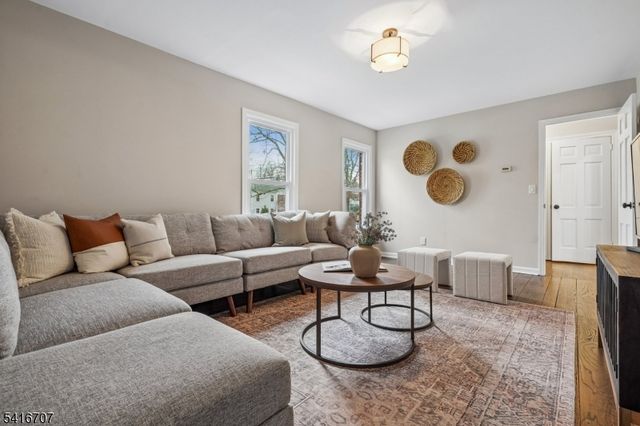 18 Juniper Way, Bernards Twp., NJ 07920