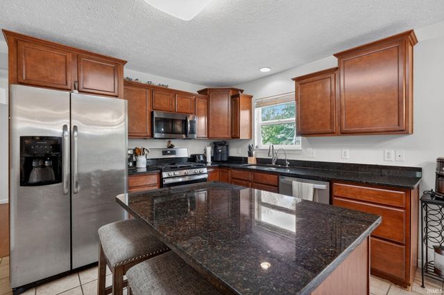 456 Goose Creek Way, West Lafayette, IN 47906