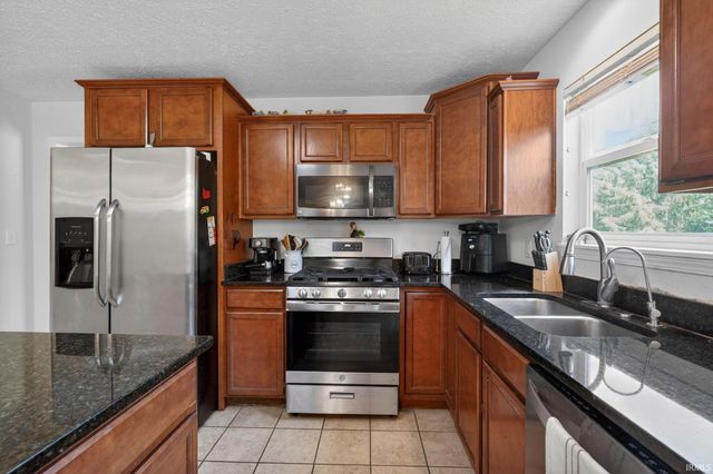 456 Goose Creek Way, West Lafayette, IN 47906