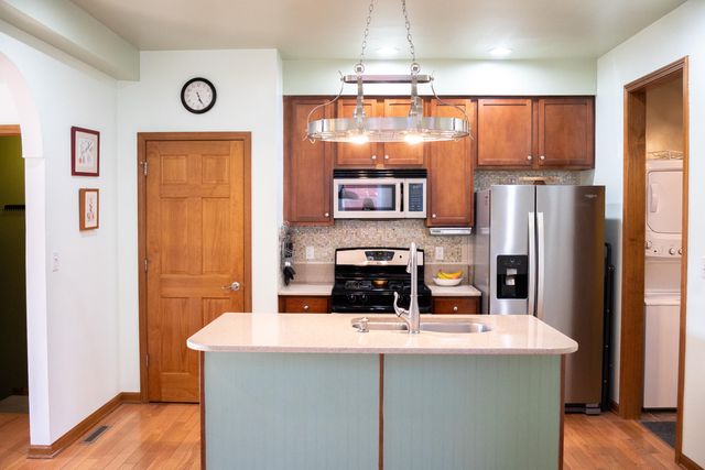 1145 Harbor Way, Chesterton, IN 46304