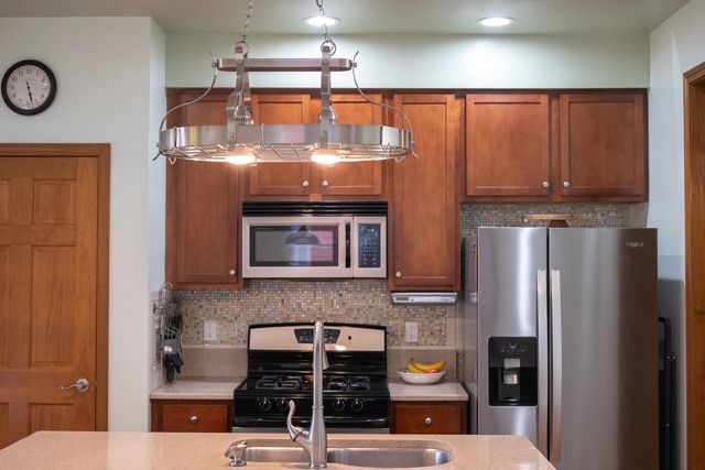 1145 Harbor Way, Chesterton, IN 46304