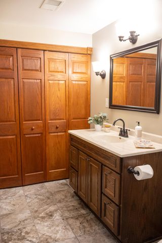 1145 Harbor Way, Chesterton, IN 46304