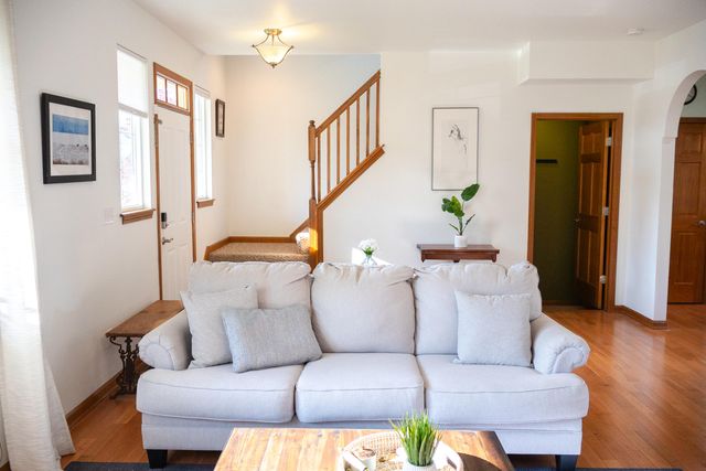 1145 Harbor Way, Chesterton, IN 46304
