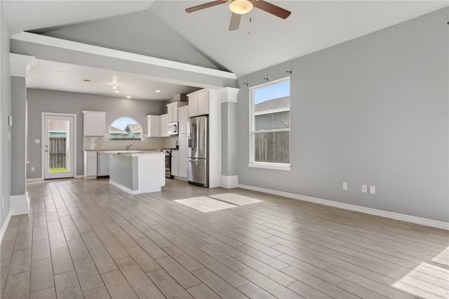 7410 Oshman Dr, Corpus Christi, TX 78414