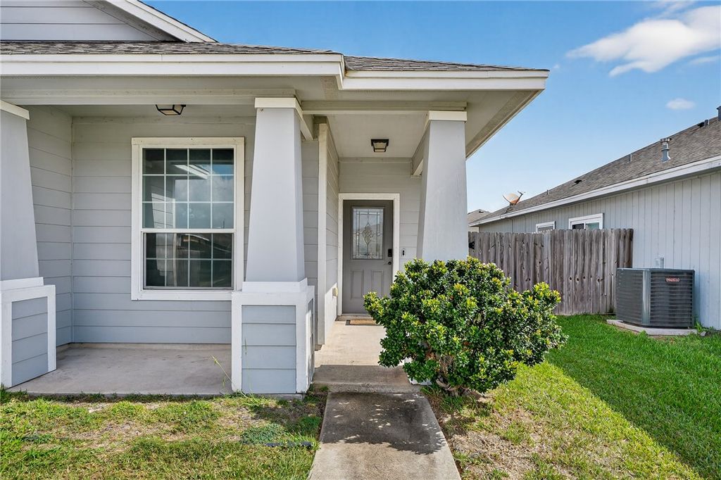 7410 Oshman Dr, Corpus Christi, TX 78414 — photo 3