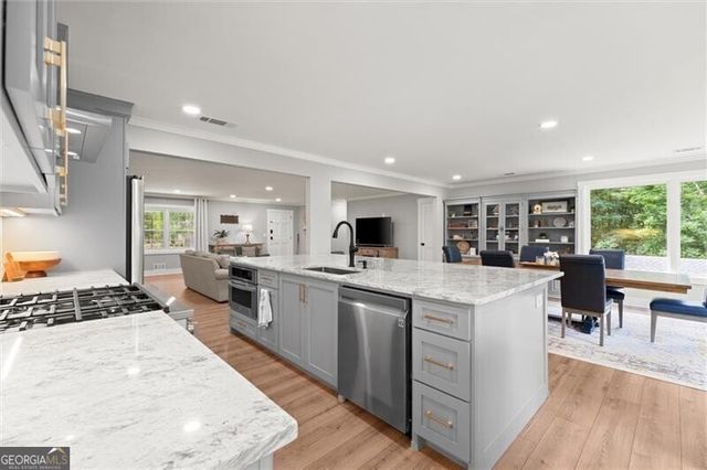 1971 Beechwood Boulevard NW, Gainesville, GA 30504