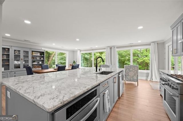 1971 Beechwood Boulevard NW, Gainesville, GA 30504