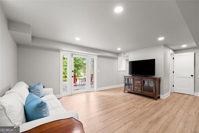 1971 Beechwood Boulevard NW, Gainesville, GA 30504