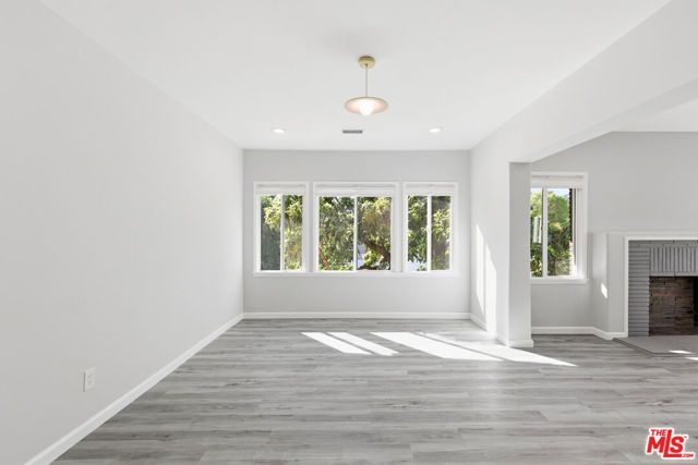 6314 Primrose Avenue, Los Angeles, CA 90068