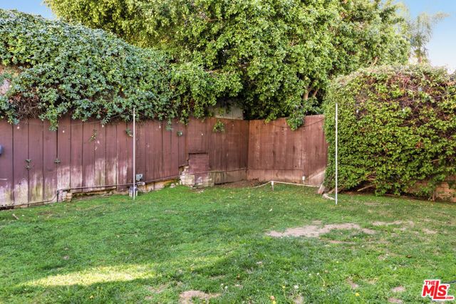 6314 Primrose Avenue, Los Angeles, CA 90068