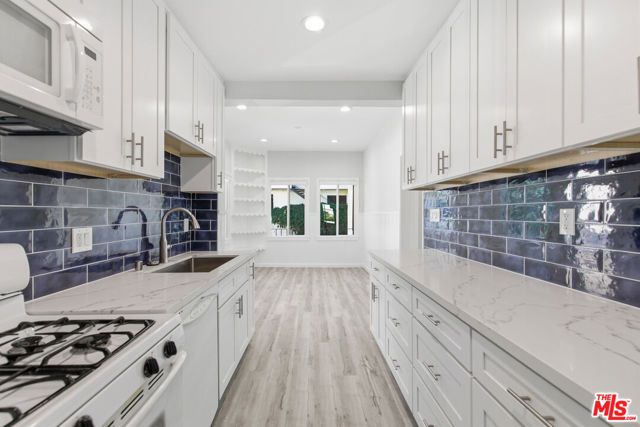 6314 Primrose Avenue, Los Angeles, CA 90068