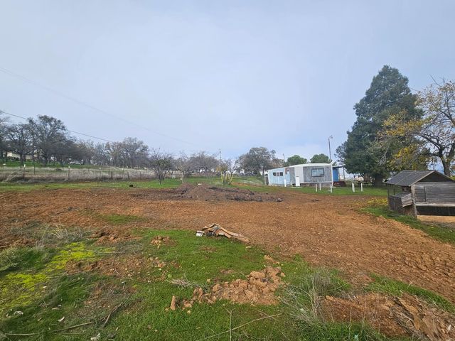 6746 Messinger Flat Rd, Valley Springs, CA 95252