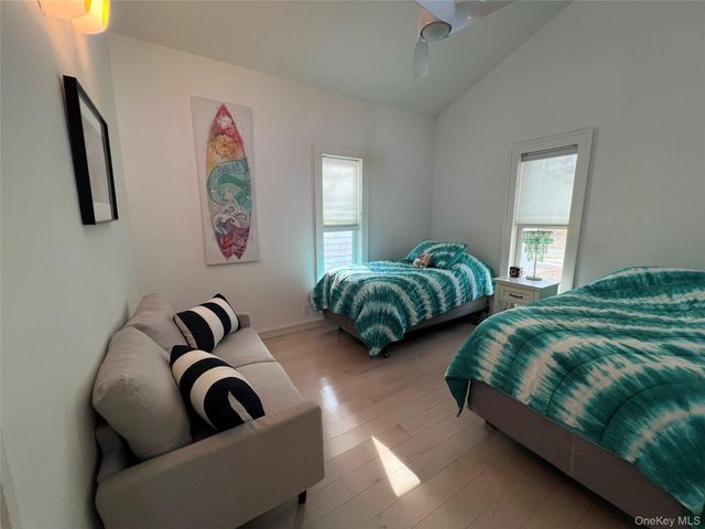 42 N Menantic Road, Shelter Island, NY 11964