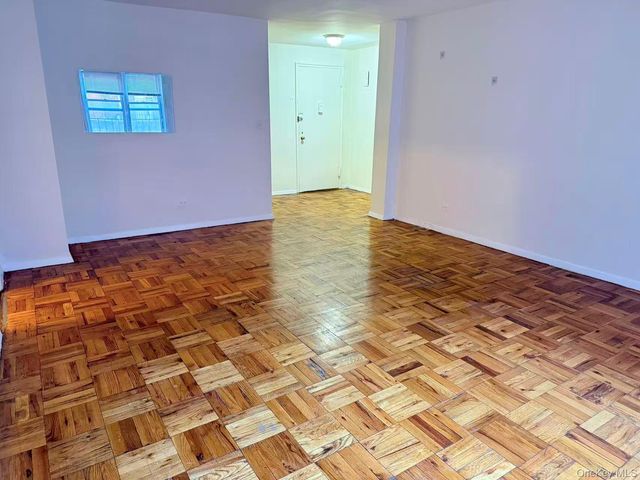 41-07 Bowne Street 1FL, Flushing, NY 11355