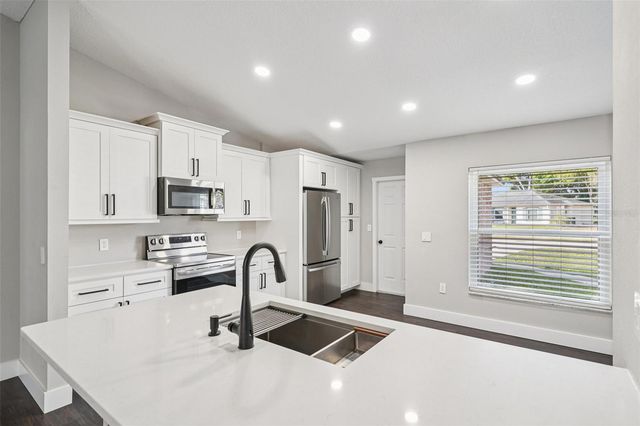 6009 HICKORY GROVE LANE, Port Orange, FL 32128