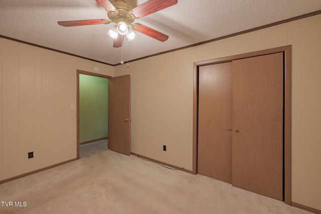 20 Cherokee Boulevard, Greeneville, TN 37743