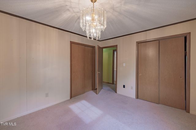 20 Cherokee Boulevard, Greeneville, TN 37743