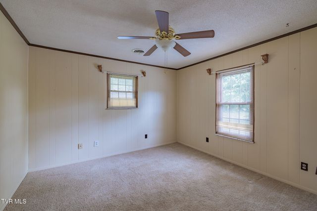 20 Cherokee Boulevard, Greeneville, TN 37743