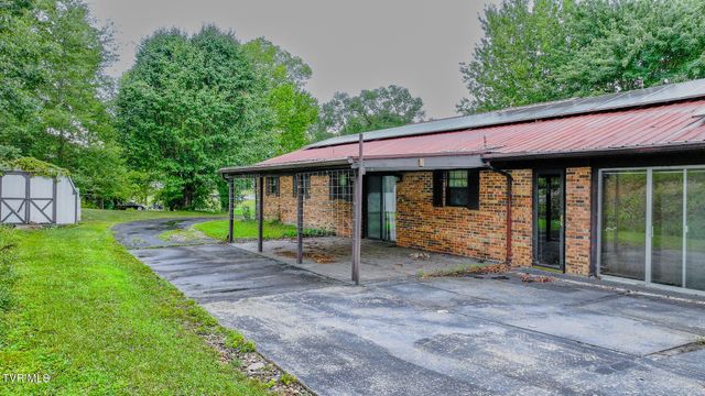 20 Cherokee Boulevard, Greeneville, TN 37743