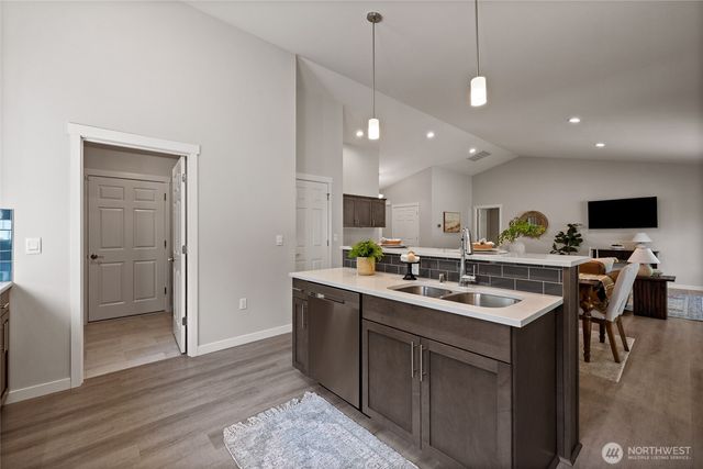 9411 Yakima Avenue, Tacoma, WA 98444