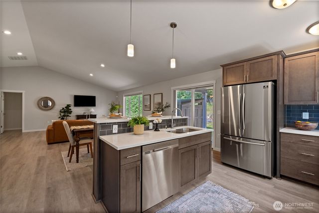 9411 Yakima Avenue, Tacoma, WA 98444
