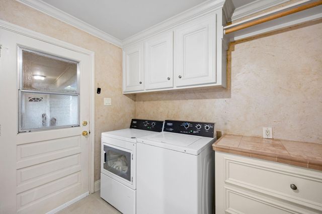 6615 Apple Valley Lane, Houston, TX 77069