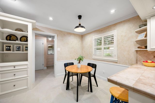 6615 Apple Valley Lane, Houston, TX 77069