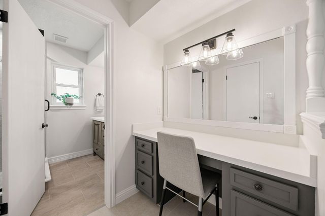 6615 Apple Valley Lane, Houston, TX 77069