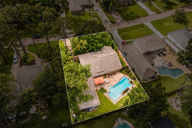6615 Apple Valley Lane, Houston, TX 77069