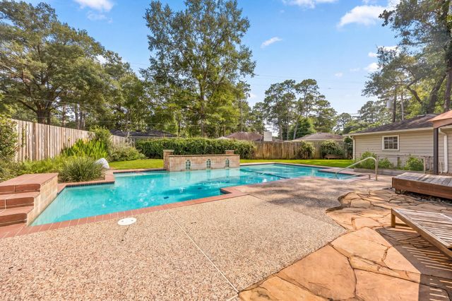 6615 Apple Valley Lane, Houston, TX 77069
