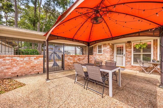 6615 Apple Valley Lane, Houston, TX 77069