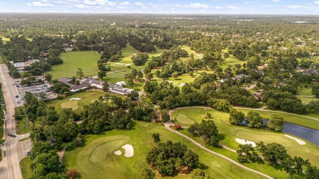6615 Apple Valley Lane, Houston, TX 77069
