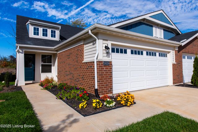 10029 Windcrest Farms Ln, Louisville, KY 40291