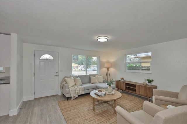 2028 N BETTY LANE, Clearwater, FL 33755