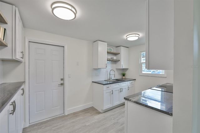 2028 N BETTY LANE, Clearwater, FL 33755