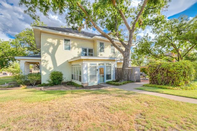 307 N 8th Street, Ballinger, TX 76821