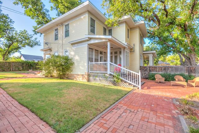 307 N 8th Street, Ballinger, TX 76821